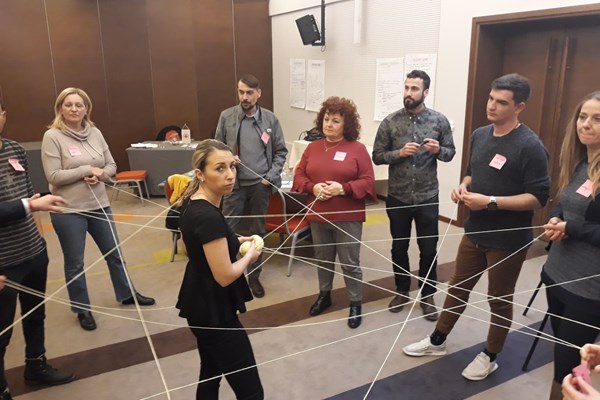 Izazovi u radu djelatnika koji rade s azilantima 
